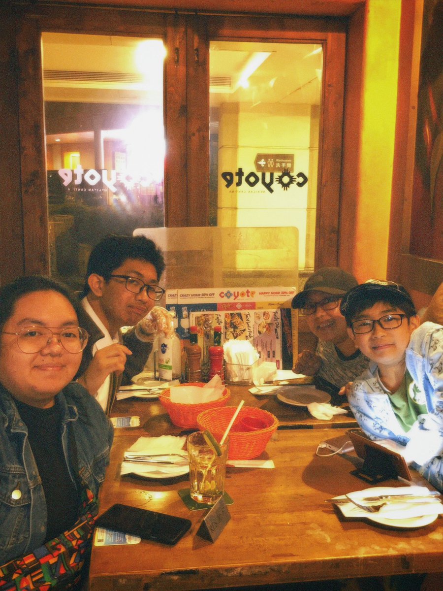 LarkMercado's tweet photo. family dinner with my family https://t.co/QHTHpe0czS
