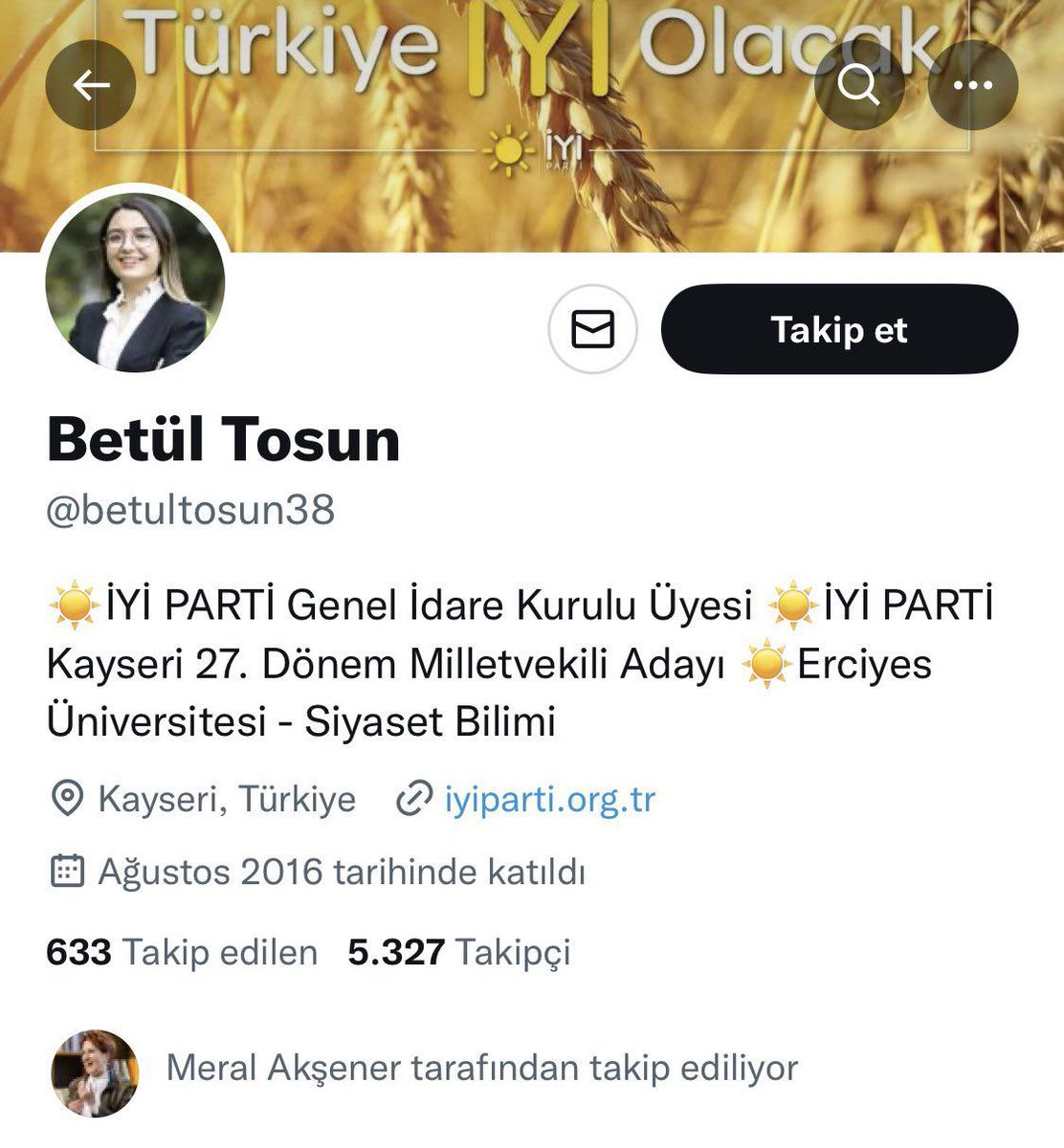 6'lı masanın altında 666 tane yılan birbiriyle kavga ediyor...