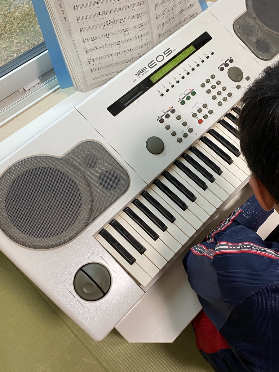 _Pecorino_'s tweet photo. まさか親子二代で使うことになるとは
ありがとう小室先生
#EOSB700 https://t.co/31BgaCUSP4