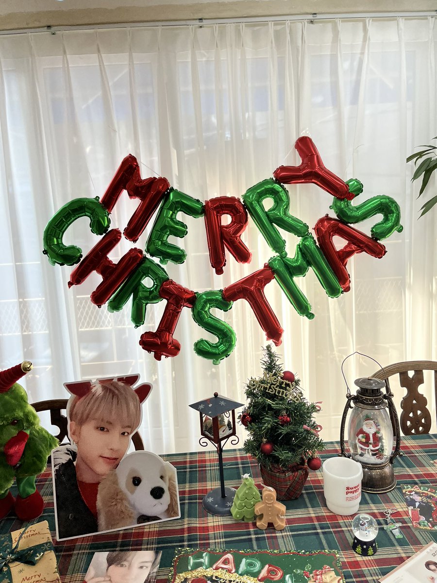 alwaysluveric's tweet photo. #영재의_스물세번째_겨울
꽃이랑 내부가 넘 예뻐요 ..🫰 https://t.co/D4GyQgE7s0