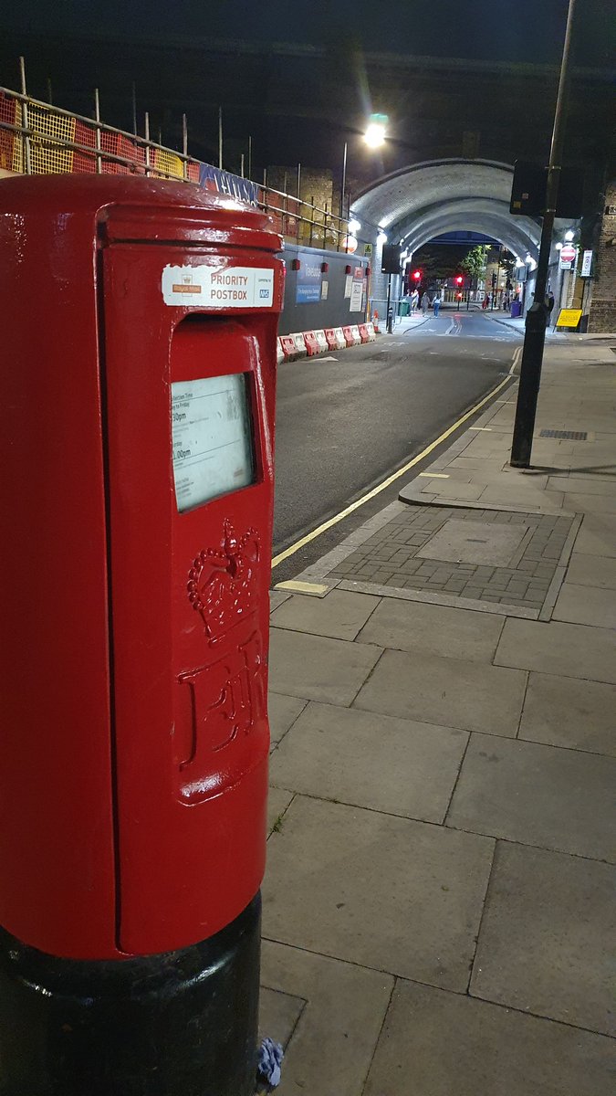 Its that day..... Its #postcardsaturday 

#royalmail #sendmoremail #letthemknowyoucare