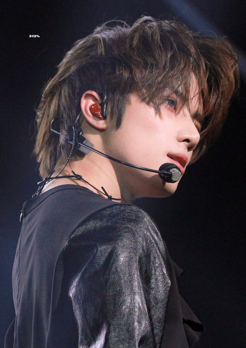 percent313's tweet photo. 221216 KBS가요대축제 🥀🧸

#범규   #BEOMGYU
#TXT_BEOMGYU  #TXT_범규
#TXT   #TOMORROW_X_TOGETHER https://t.co/x8JVB82TX2