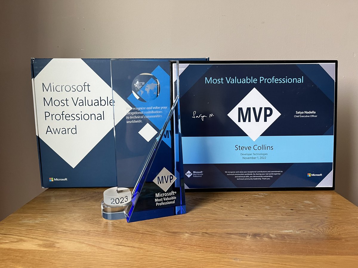 stevetalkscode's tweet image. Thank you @MVPAward for the lovely award set that arrived yesterday. #MVPBuzz
