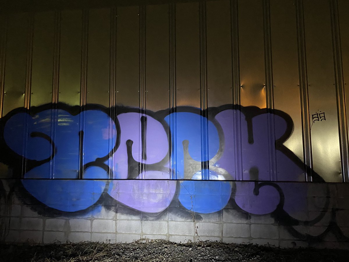 Ongpmgwhwpw's tweet photo. #teck #zker #boxfut #crasty #graffiti https://t.co/wdTMJ7ZZnf