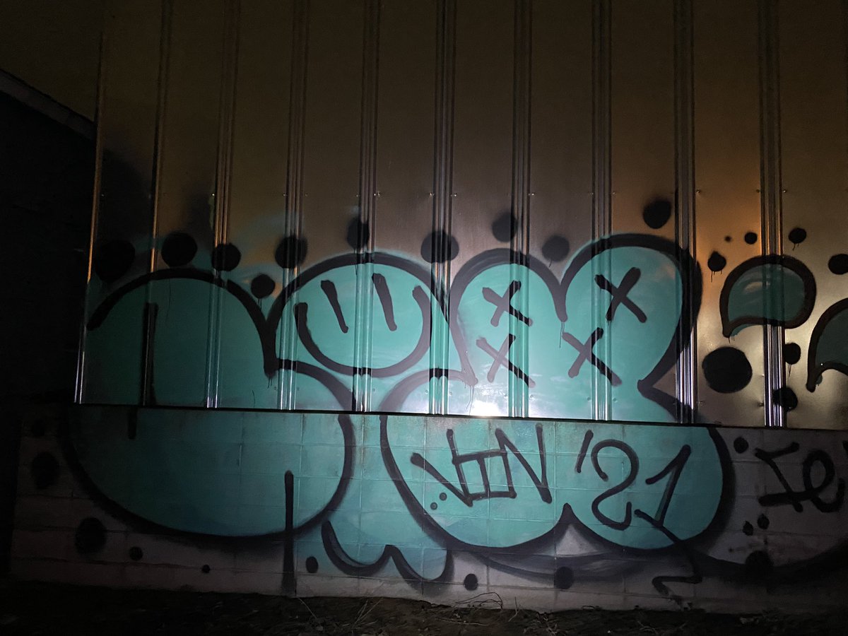 Ongpmgwhwpw's tweet photo. #teck #zker #boxfut #crasty #graffiti https://t.co/wdTMJ7ZZnf