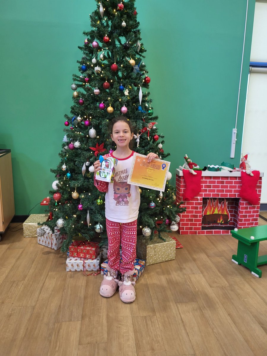 clarebear7878's tweet photo. Super proud. Thank you @PoppyfieldSch for letting us come &amp; see the children getting their FIDES awards https://t.co/FmlekN9wlc