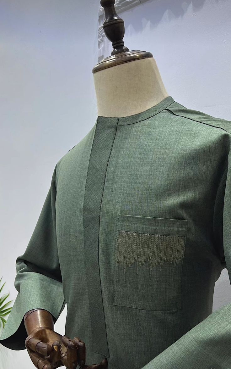 six_stitches_'s tweet photo. SixStitches
A bespoke tailor and a fashion consultant that helps clients improve or develop a personal or professional image with fashion and clothing styles. 
Here is the WhatsApp link
https://t.co/UdAO7fF9kG
https://t.co/UdAO7fF9kG  to shop, view insight and see fashion styles. https://t.co/SliYExY2RP