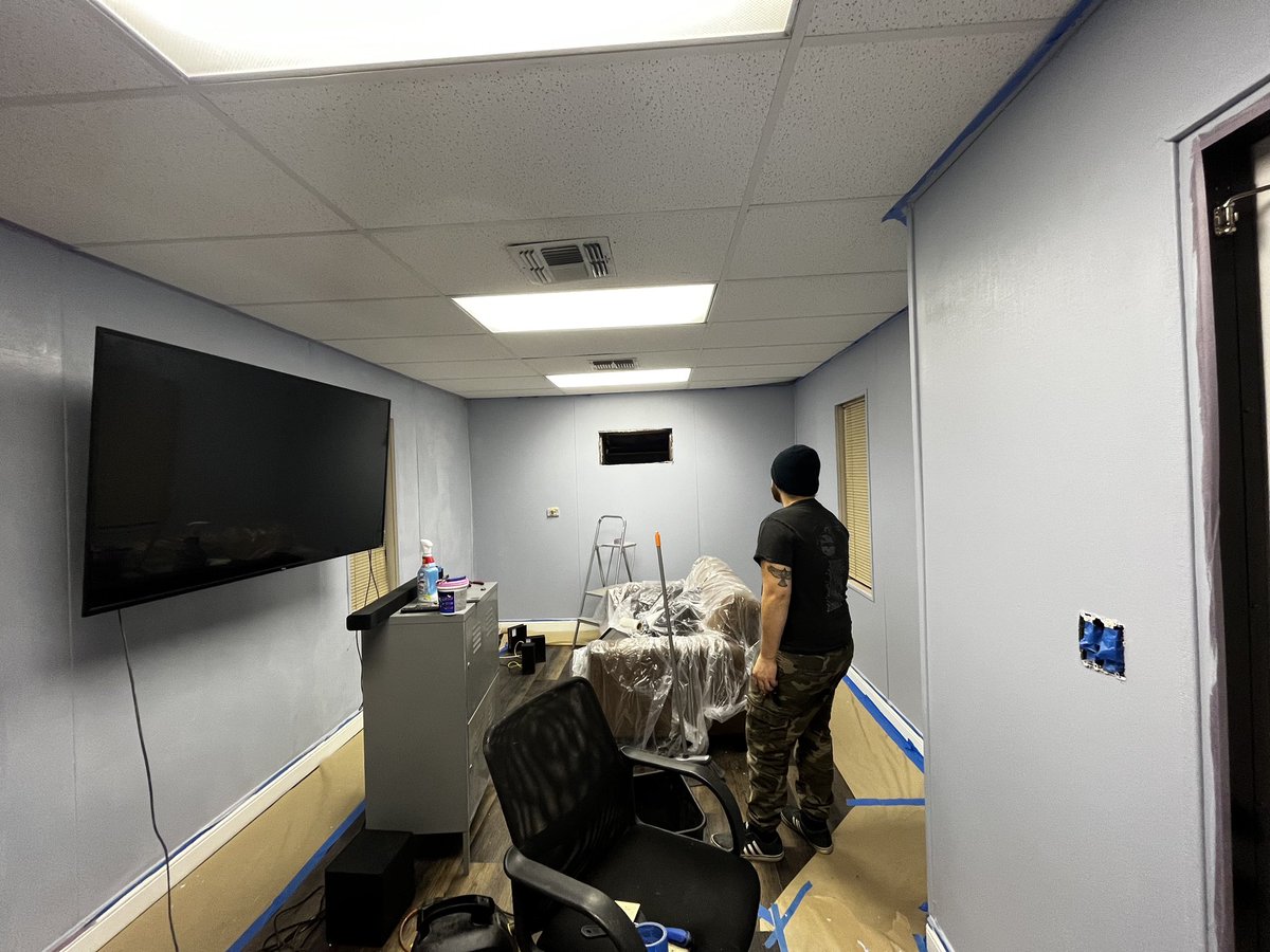 We’ll come to my new workshop. I’ve been cleaning and painting all day to make this the Best Guitar shop in Los Angeles. 

K&amp;G Repairs and Restorations. 

My #smallbusiness