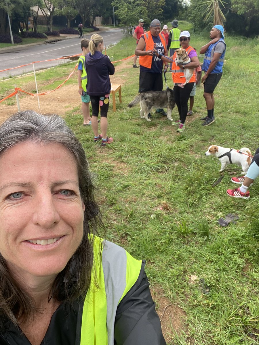 henriettefroh's tweet photo. CEO parkrun South Africa Bruce Fordyce and his wife, Gill surprised us with their presence at The Reeds parkrun”s 11th Event. Encouraged by their faithful commitment towards South Africa’s health &amp; well-being and hands-on support! #loveparkrun #thereeds @BruceFordycerun https://t.co/Z8ZxvhUIyb