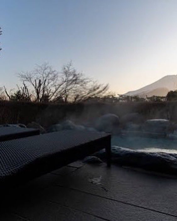 UraraB's tweet photo. ホテルマウン富士。
サウナ好きなら皆知ってるよね？
水風呂が富士山の天然水。
外気浴は富士を眺めながら。
サウナ好きに広がれ〜！！！ https://t.co/kvrq7OhhLk