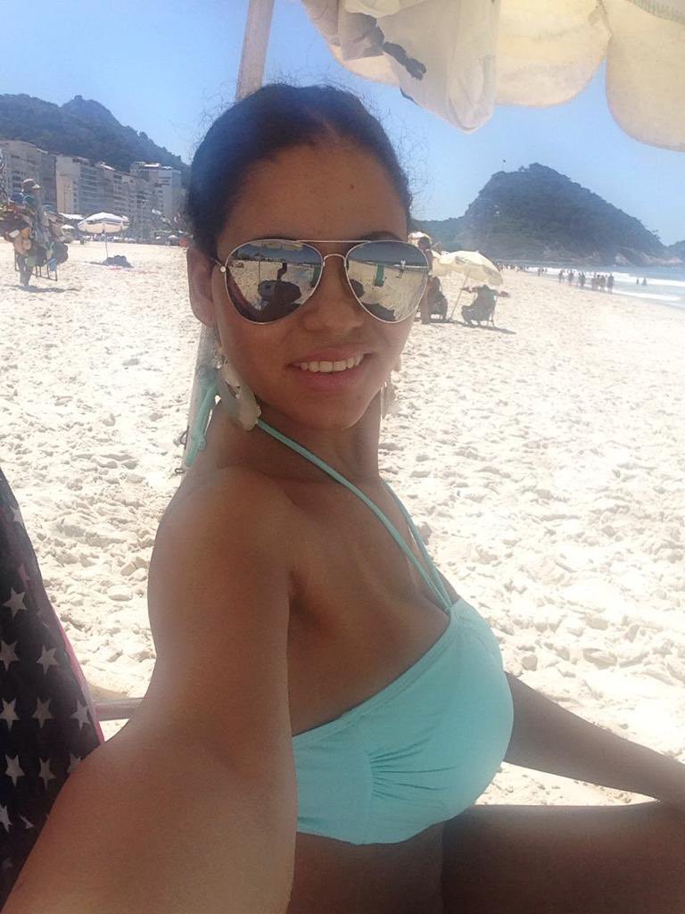 Tekohas1's tweet photo. 5 years ago #RiodeJaneiro #bikini https://t.co/wzKwYk6sx5