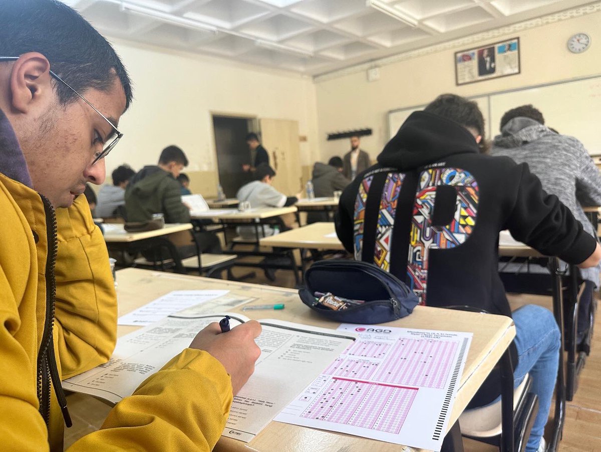 agdkcekmece_'s tweet photo. Küçükçekmece Siyer-i Nebi sınavımız.

📍Halkalı Mesleki ve Teknik Anadolu Lisesi https://t.co/yAOS01bMhm