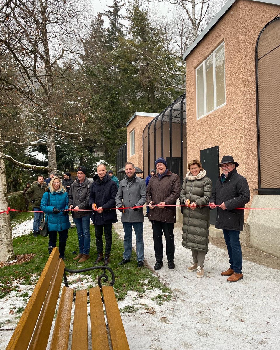 AndreStadler4's tweet photo. Der Alpenzoo hat seine ersten Papageien 🦜 🤗
https://t.co/1r8PG6PIcA
#alpenzoo_innsbruck #halsbandsittich #voliere #neozoen #neu #zoo #tiere #innsbruck #denkmal #vögel #papageien #alpenzoo #tirol https://t.co/ZUfJyqJyGC