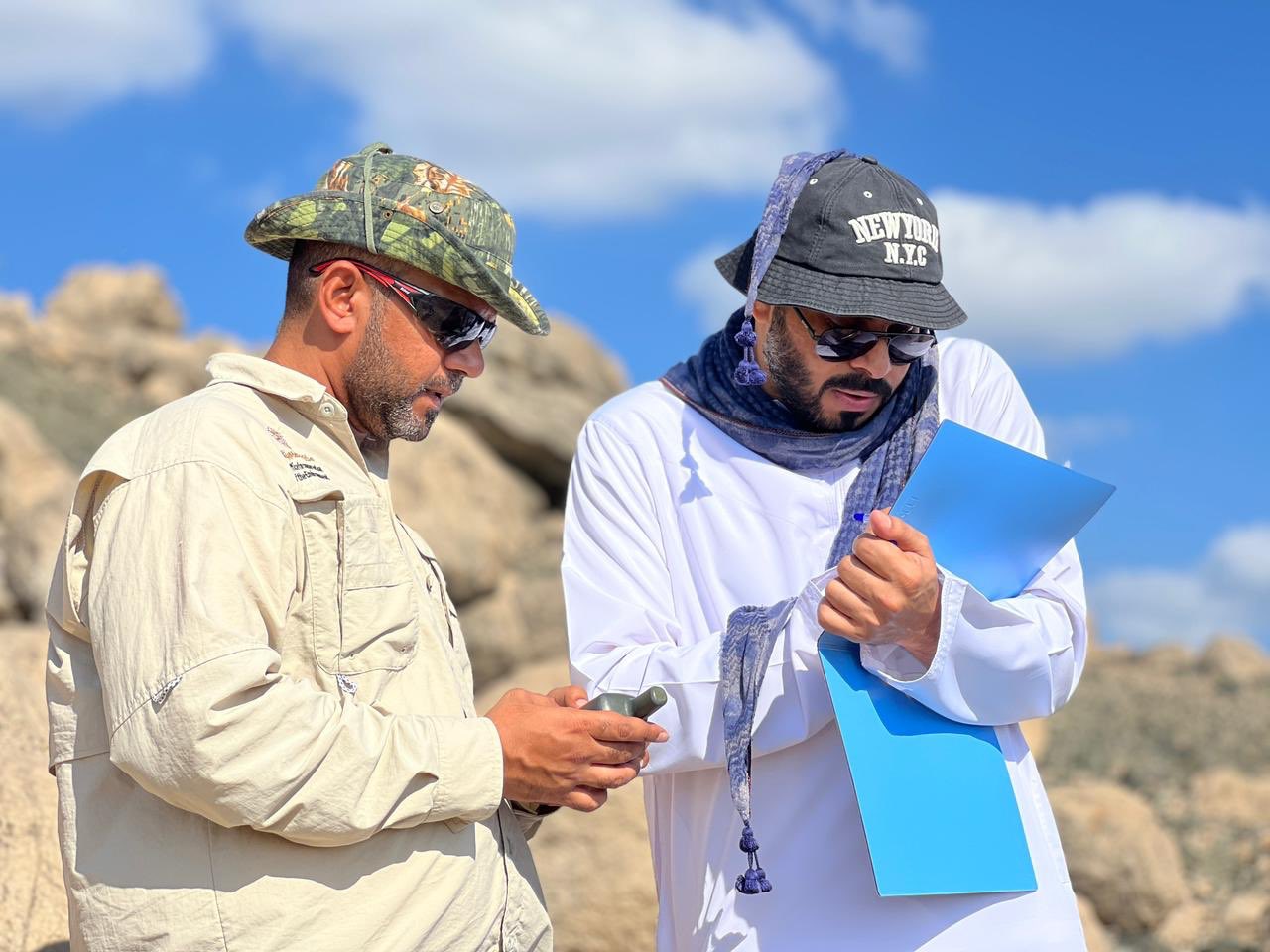 رصد آثار حديثة لأنواع من الغزالان والأرانب وتسجيل 7 أنواع من  الطيور البرية ونوعين من الزواحف وأكثر من 15 نوعًا من النباتات  البرية، ضمن مشروع المسح الوطني للتنوع الأحيائي الذي تنفذه هيئة البيئة في جزيرة ‫#مصيرة‬.