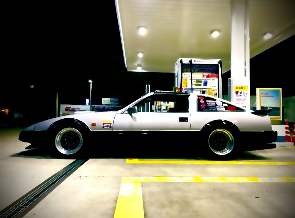 1986_HGZ31_2by2's tweet photo. 気がつけば
今年も残り2週間…
#日産 #nissan #旧車 #昭和車 #フェアレディZ #fairladyz #z31 #前期 #300zx #vg30 #2by2 #白皇帝 #zz_racing #zprojectjapan #車改人 #flyrat #jonflat https://t.co/lDUjOAlfxZ