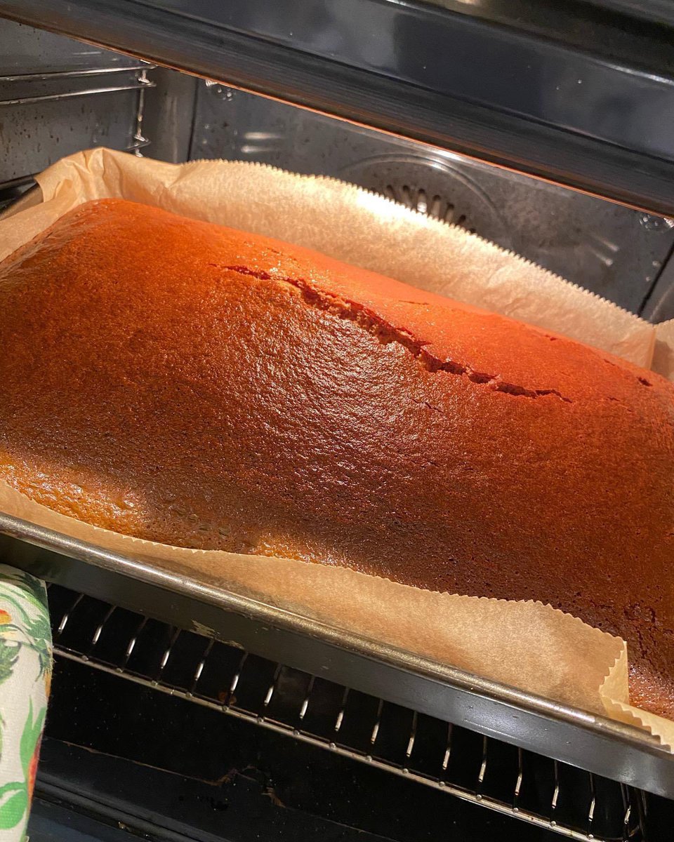 Lots of festive goodies in the cafe this weekend 😄🎅🏻🎄🎁🍰 #littlechamonixcafe #keswick #lakedistrict #cumbria #supportlocal