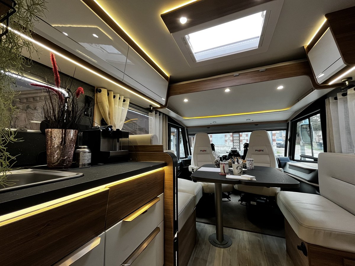 Mathilde Paris tweet media