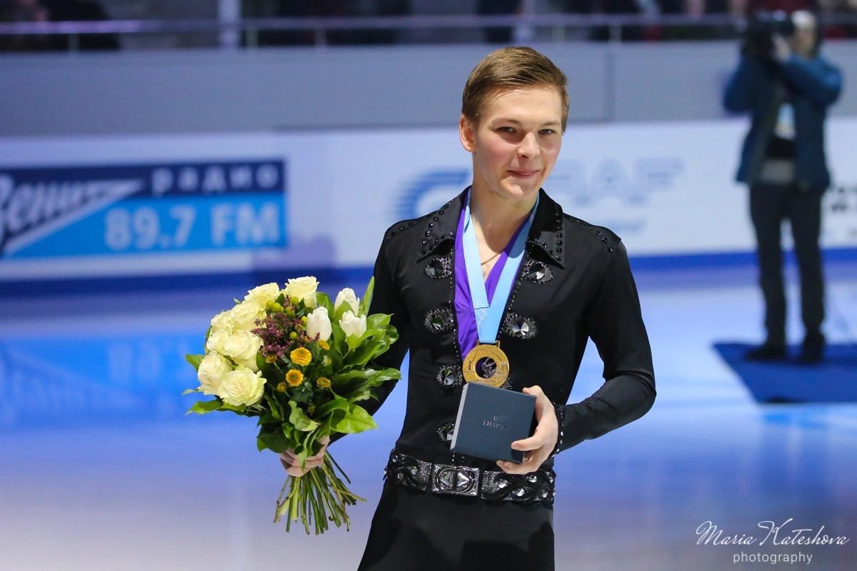 misha will miss rus nationals bc of a sinusitis outbreak. this account is heartbroken and devastated. wishing misha only speedy recovery, good health and a great comeback (he knows a thing or two about comebacks). you and your brightest smile are dearly missed <a href="/KolyadaMikhail/">Mikhail_Kolyada</a>