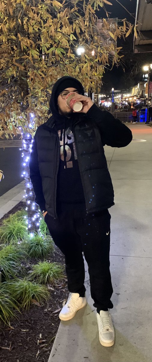 Cold_Vato95's tweet photo. ❄️ nights https://t.co/y2evz0Q9sg