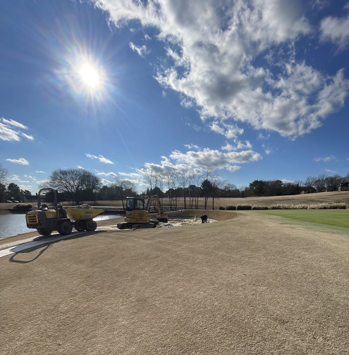 fdccagronomy's tweet photo. Our bunker renovation is coming along nicely. 4th day of work and the front side bunkers are nearly finished. Concrete portion begins Monday if Mother Nature allows. We greatly appreciate everyone’s patience as we continue improvements. https://t.co/tDwPzN2BEf