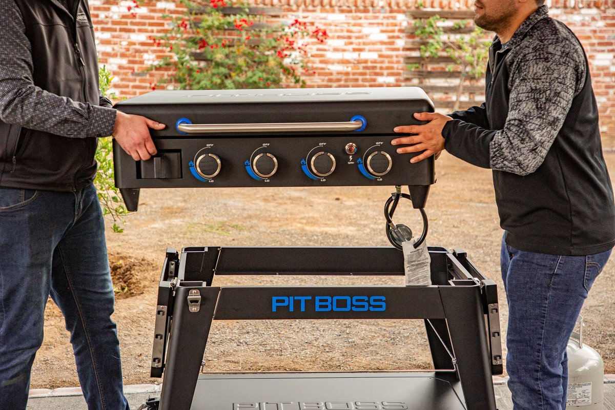 PitBossGrills's tweet photo. If you're shopping today, remember that we're a size 4-Burner Ultimate Griddle https://t.co/Fq1bg9b6QV