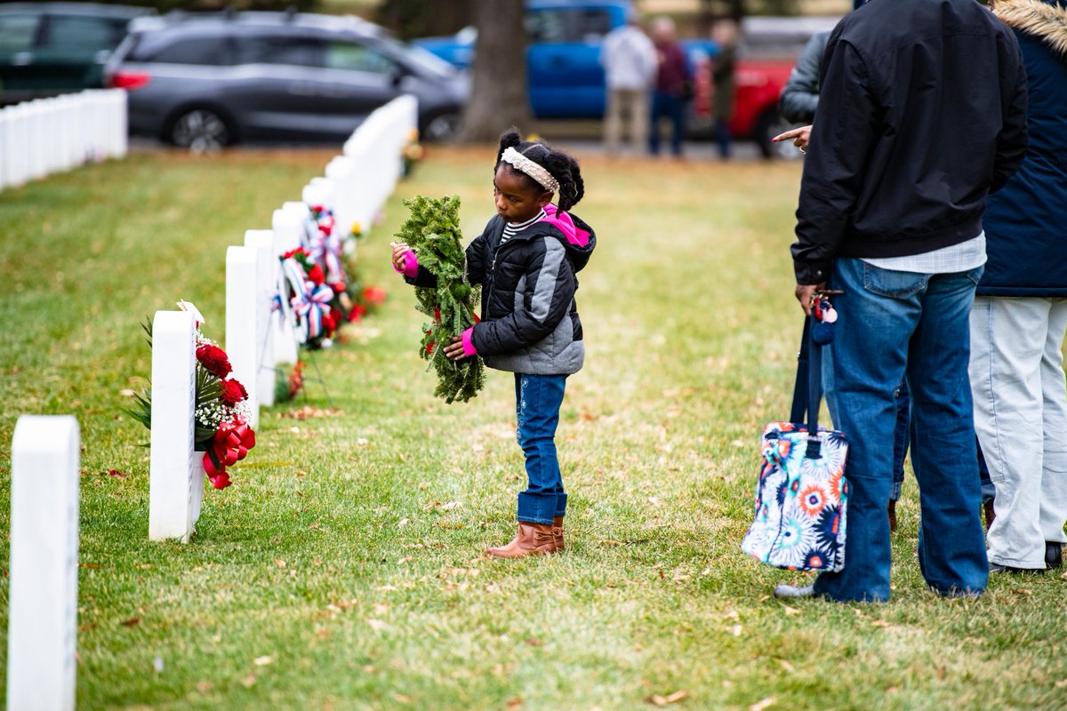 DeptofWar's tweet photo. Today is National Wreaths Across America Day. Across the nation, at sea and abroad, Americans from all walks of life will honor our fallen service members by laying wreaths at more than 3,400 locations.  
Through you, their memory lives on. 
#WreathsAcrossAmerica https://t.co/uA35hPmg41
