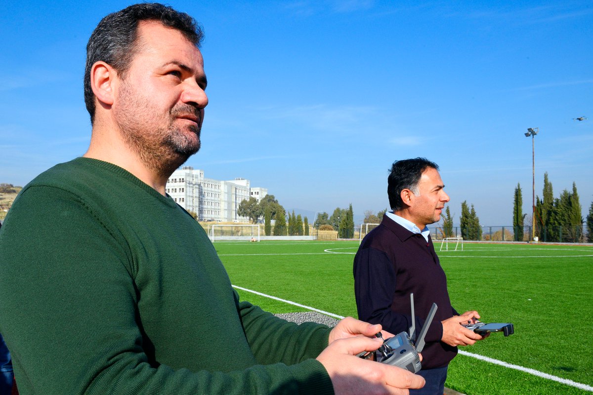 #MCBÜSEM'de #İHA1 Ticari #Pilot luk Eğitimi alan kursiyerler, uygulamalı eğitimlerini gerçekleştirdi.
Bilgi ve Ön Kayıt için: u.mcbu.edu.tr/ek4 
<a href="/SHGM/">Sivil Havacılık GM</a> <a href="/mcbusem/">MCBÜSEM</a> 
#ManisaCelalBayarÜniversitesi #MCBÜ
#SHGM #dji #dronepilot #drones #dronepilotu  #ihadroneeğitimi