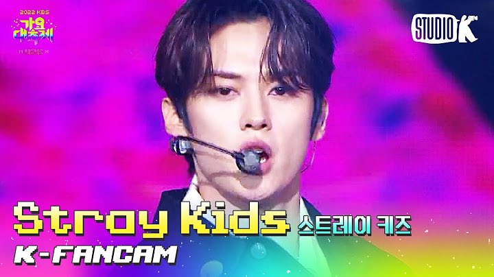 ixlino's tweet photo. Twitter Update | Stray_Kids 

Lee Know Fancam 

🔗https://t.co/pxTbttbBry https://t.co/DpWNRwhm8J