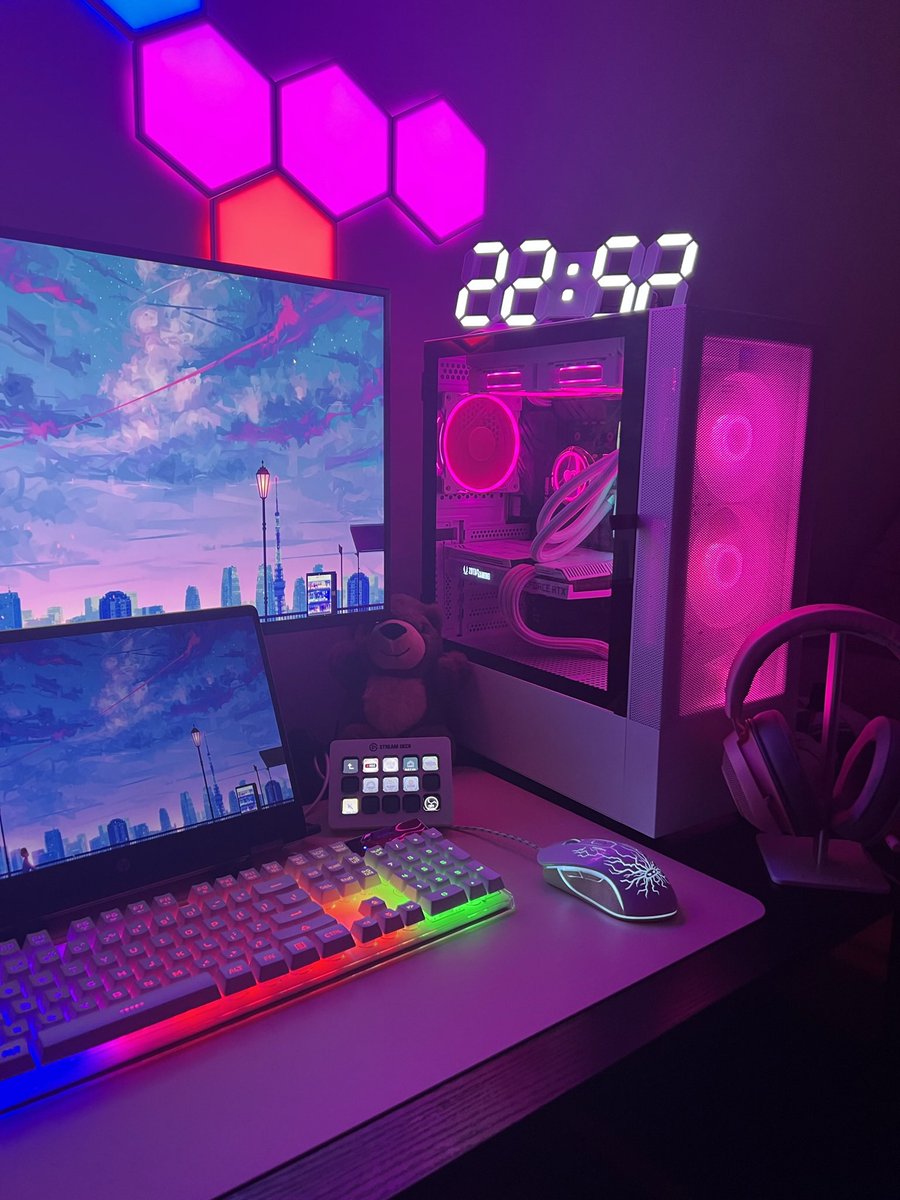 Top 3 things I did this year- my pc build ✨ youtu.be/3Gwc8Ficamw