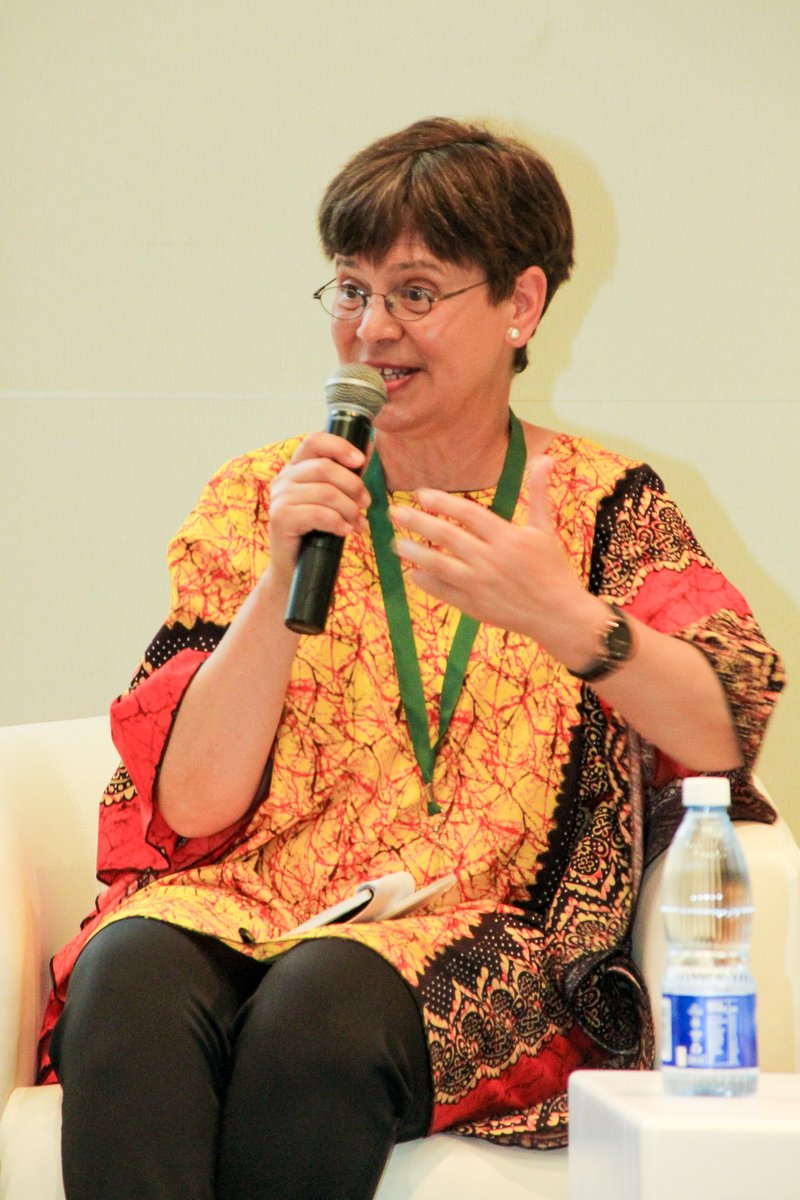 dstigovza's tweet photo. Thematic session on Geoscience for Sustainable Human Progress with @HassinaMouri a Professor in Medical Geology @go2uj Vice President (2020-2024) for @theIUGS and @UNESCO Chair in Medical Geology in Africa during day 2 of #WSF_ZA2022 #ScienceforSocialJustice #science #africa https://t.co/DNCOScgBk8