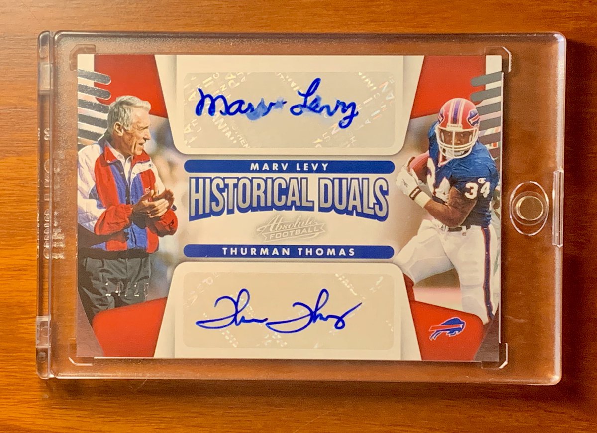 #BILLSMAFIA GAME DAY GIVEAWAY!

One randomly selected winner will win this Marv Levy/Thurman Thomas Dual Autograph card numbered to 25! 

To Enter:
- Follow us
- RT &amp; Like this tweet
- Reply with a Go Bills! 

Winner selected Monday evening! 

Good Luck &amp; Go Bills!