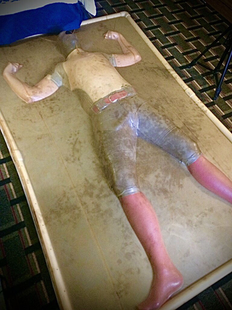 Always finish your workouts, or Coach will force you to flex in the VacBed!