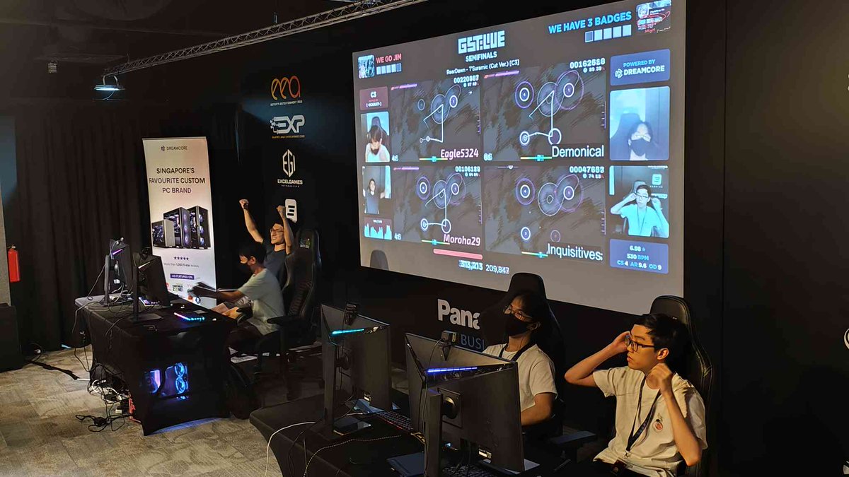 foreverbasil's tweet photo. definitely the most insane tournament moment i got to be a part of this year. this picture says a thousand words. #GSTLIVE https://t.co/Pyxfint8VM