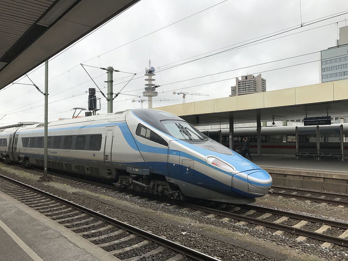 bladewing678's tweet photo. Die polnischen Pendolinos sind jetzt auch für #Deutschland von @ERA_railways zugelassen. https://t.co/7CGtY5bCZl @KolejDEPL Bild: Nobi-nobita https://t.co/9OMvXRWVO5