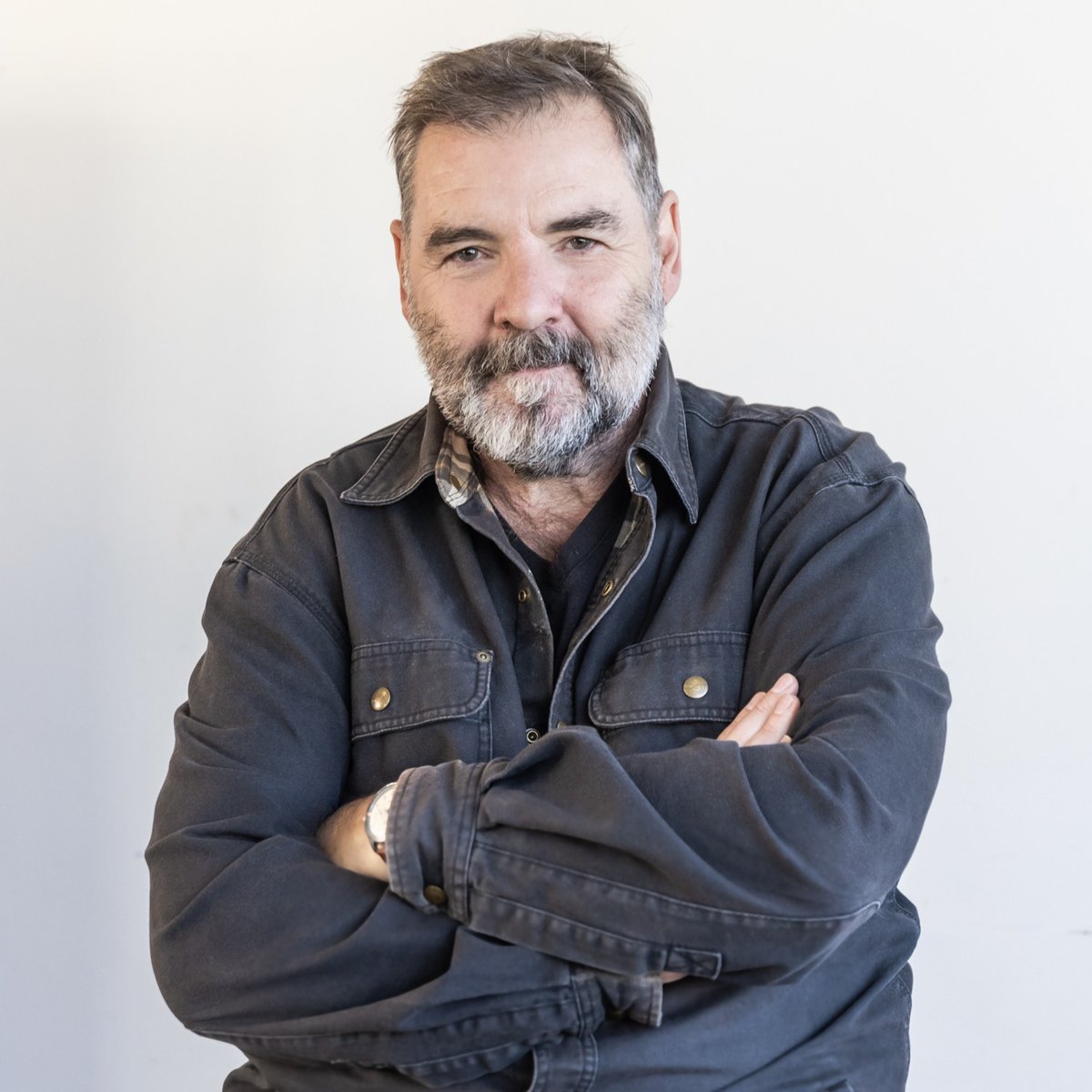 AbbeyTheatre's tweet photo. Swapping the elegant country estates of Yorkshire in #DowntonAbbey for a mechanic’s garage in Leitrim, actor @brendancoyle99 performs in our latest production #TheWeir. Written by Conor McPherson and directed by @TraBreaga, see him in action https://t.co/PGJwwjD5kd
📸 @murray_ste https://t.co/SGPMHnsre2