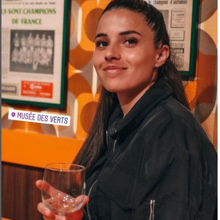 FUffren's tweet photo. Un coup à boire au Musée des verts ! 💚⚽️
#ASSE #TEAMASSE #FOOTBALL #SPORT #FEMININES https://t.co/cwnMMOpwXT
