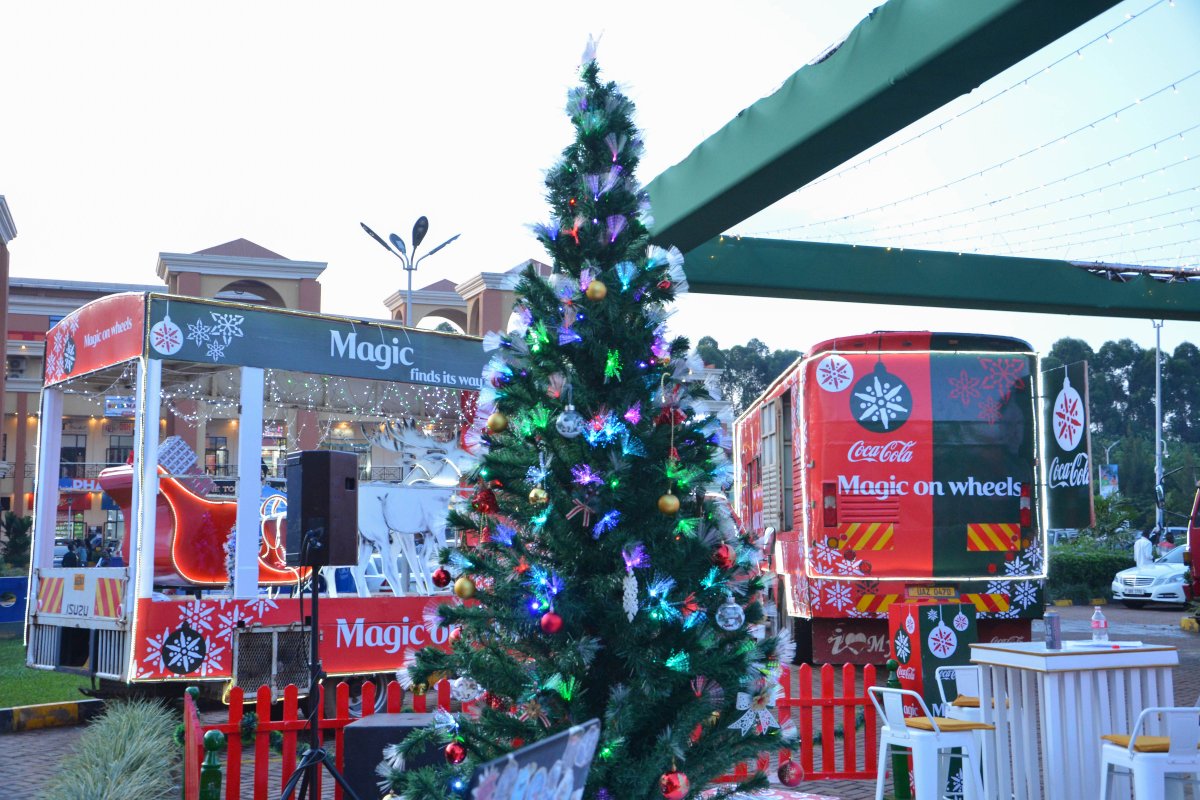 Coca-Cola Beverages Uganda (@cocacolabevug) on Twitter photo As part of the long-standing tradition, <a href="/CocaColaBevUg/">Coca-Cola Beverages Uganda</a> has launched its Iconic Christmas caravan campaign known to spread cheer during the festive season.
#RealMagic #RefreshUG As part of the long-standing tradition, <a href="/CocaColaBevUg/">Coca-Cola Beverages Uganda</a> has launched its Iconic Christmas caravan campaign known to spread cheer during the festive season.
#RealMagic #RefreshUG