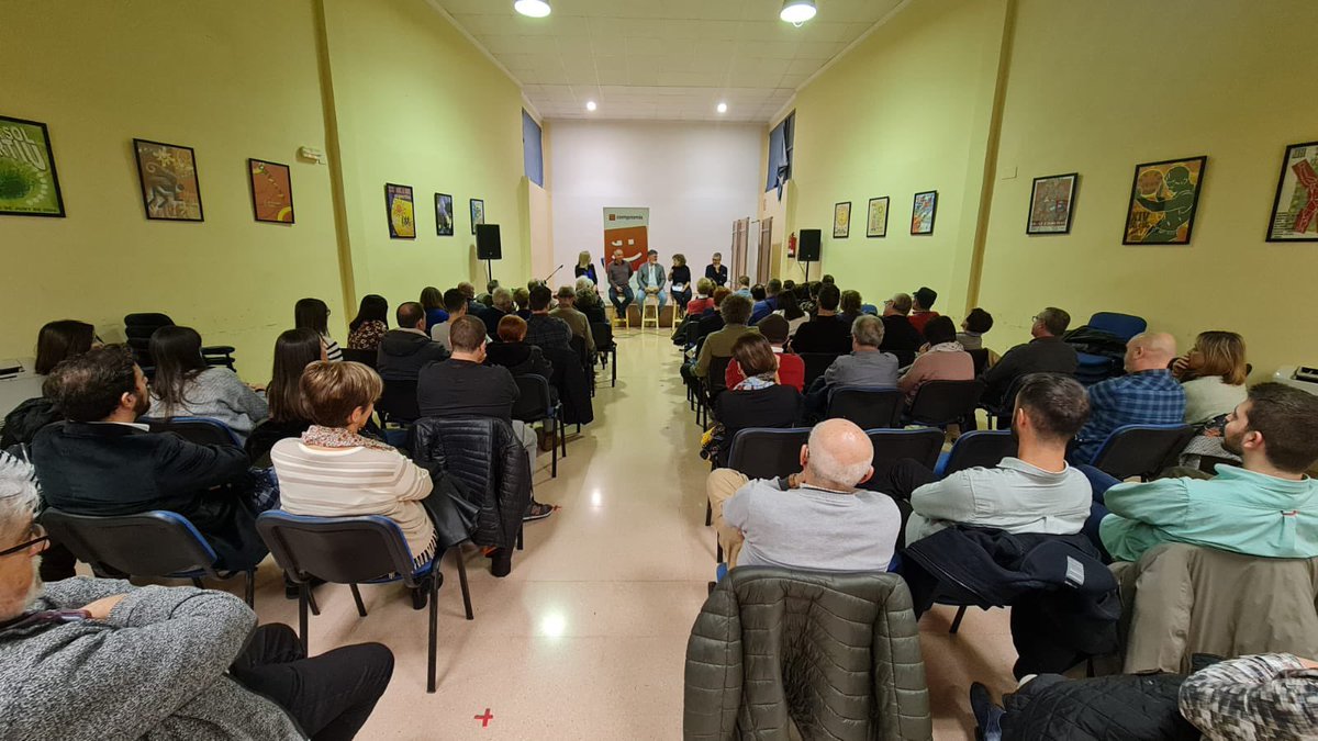 joanbaldovi's tweet photo. Ahir vam omplir la Casa de Ferro de Muro en la presentació de @vmolinaperona com a candidat a l’alcaldia!

Una persona que amb la seua experiència i treball retornarà la il·lusió a Muro. https://t.co/US3ElVCAZA