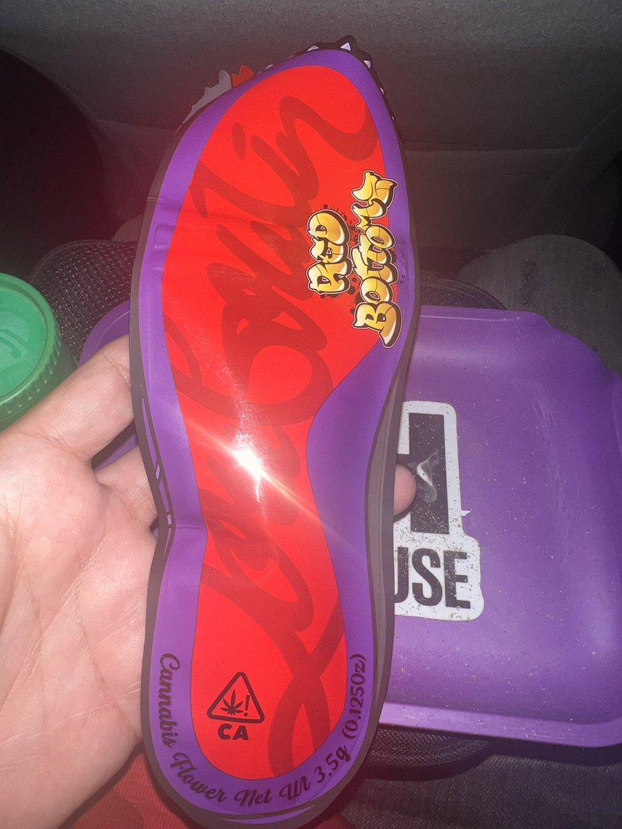 yrnkevn's tweet photo. #RedBottomz by #MiMExotics🩸 https://t.co/05xgAktKXX