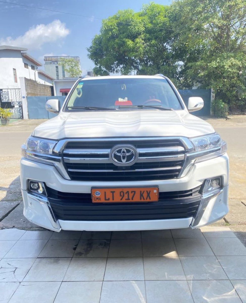 rentalsquare1's tweet photo. 💎LAND CRUISER V8 à louer
📍Bonapriso
💰Cash: 150.000 fcfa / jour
(avec chauffeur)
Contactez nous au 📞676 - 740 - 783
( appels WhatsApp )
#rentalsquare #rentalsquareauto #voitureàvendre #realestate #immobilierdeluxe #serviceautomobile https://t.co/gsseZPSwIA