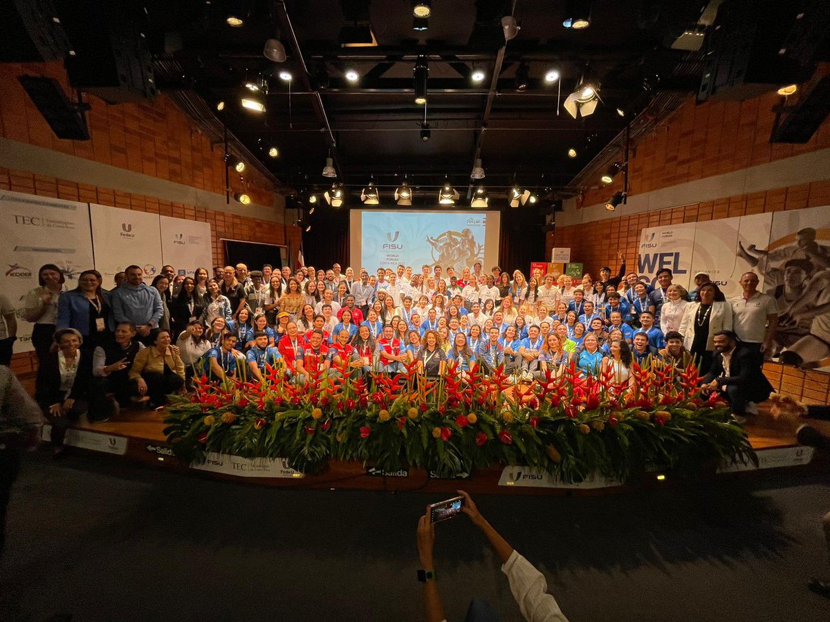 emilyroxbeecox's tweet photo. FISU Forum 2022 🇨🇷💙- Cartago, Costa Rica https://t.co/d8HbM3bVp0