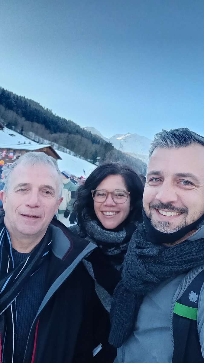 Ju_Zbr's tweet photo. En place pour les poursuites de la journée!!! Allez les bleus 🇨🇵❄️🇨🇵 et Joyeux Noël beau papa @BiathlonALGB #ALGB2022 https://t.co/aMtQsaFONq