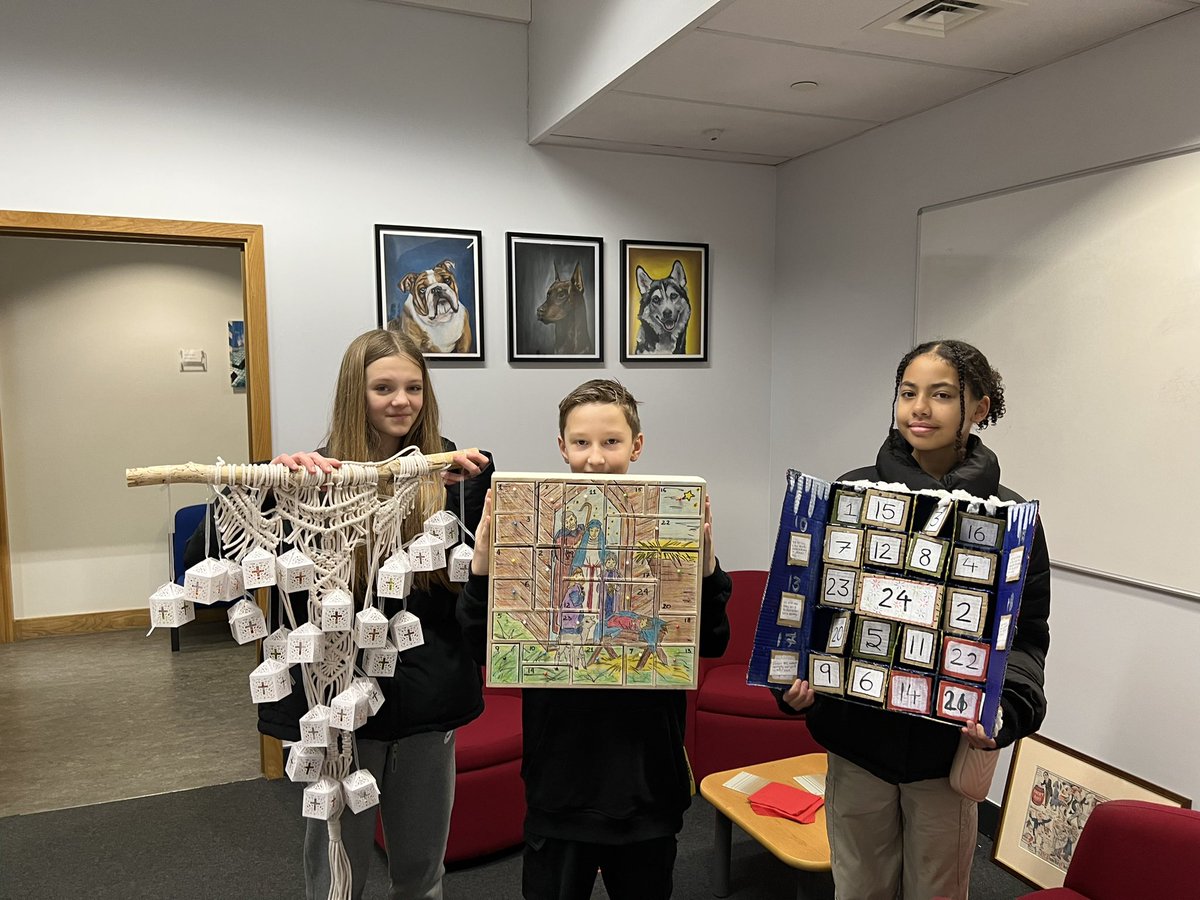 WisemanEaling's tweet photo. Simply marvellous Advent calendars from our wonderfully talented pupils @DOW_Ed_Service @WisemanFaithLif @EalingLearning @WestminsterJP @CardinalNichols https://t.co/EYXLNd0g6K
