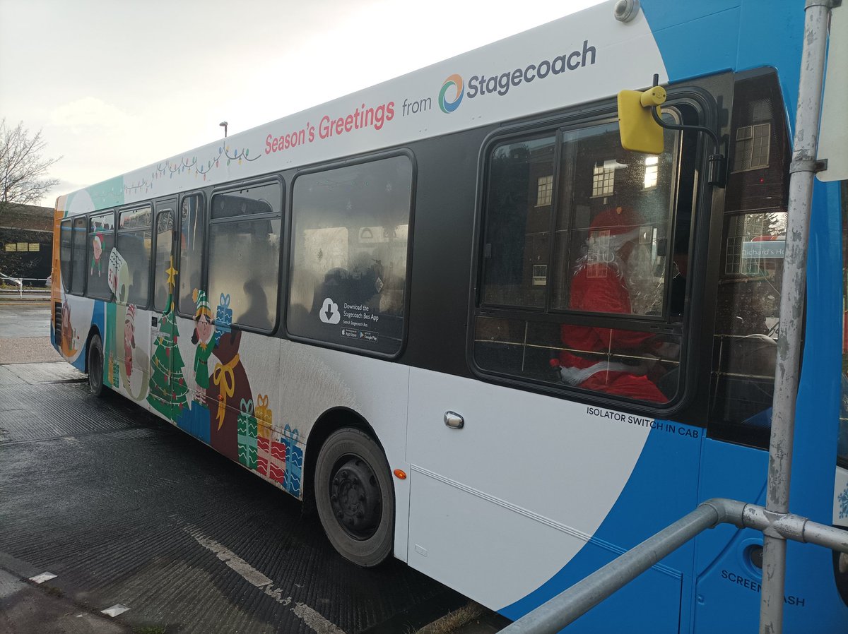 GeorgeExplorer's tweet photo. @StagecoachSouth It was nice to ride the #SantaBusSouth on the 700 this morning! https://t.co/5ngwBh7KbP