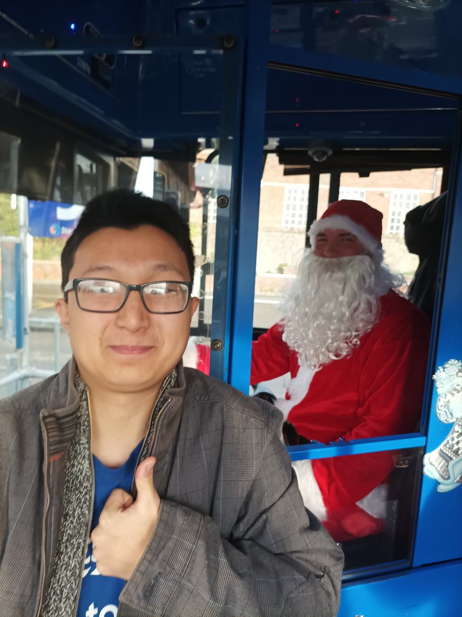 GeorgeExplorer's tweet photo. @StagecoachSouth It was nice to ride the #SantaBusSouth on the 700 this morning! https://t.co/5ngwBh7KbP