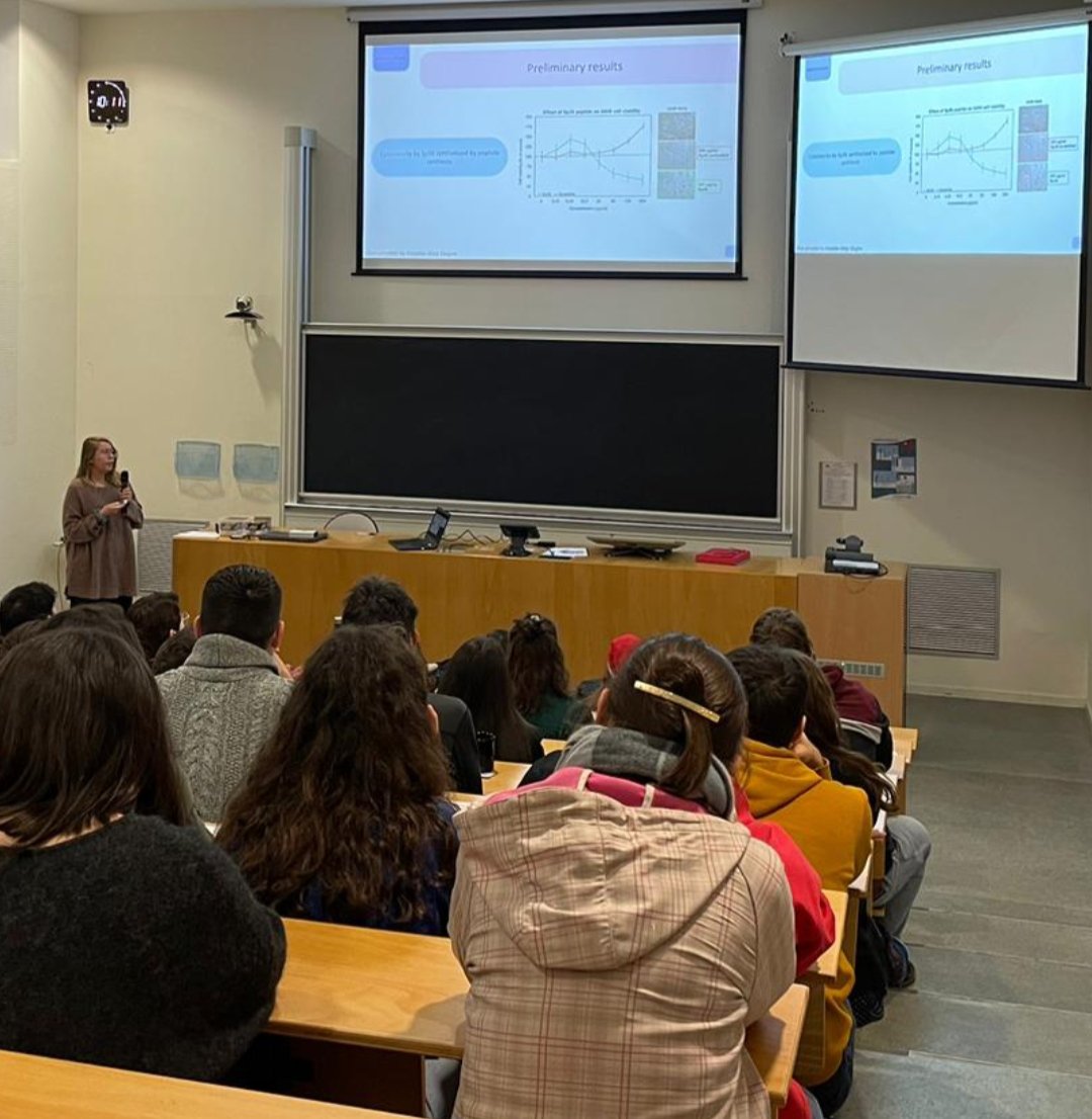 Thanks to all the speakers for this Amazing day of science between @MMSB_Lyon &amp; <a href="/CNRSLbti/">LBTI</a> people ✌️✌️✌️✌️
@CassandraLenoir <a href="/Faure_Agathe_/">Faure Agathe</a> Margaux Demuyser &amp; Charline Debruyne #PhDday