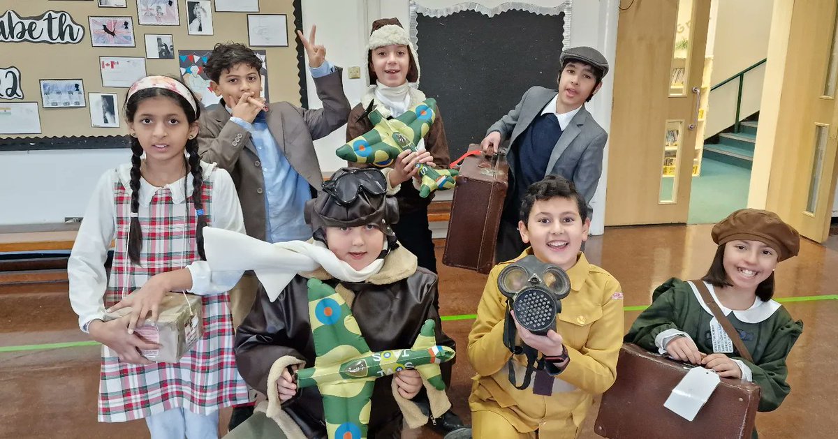 rhpkingston's tweet photo. Year 6 celebrates #veday to mark the end of their #WorldWarII topic. #EnrichedExperiences #veday #WorldWarII https://t.co/THqCrY68vT