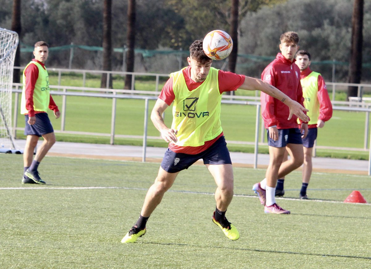 Cantera_CCF's tweet photo. ✅ Última sesión del #CórdobaB antes de medirse mañana al @SalermPG 

#TerceraRFEF #CanteraCCF #SalermCCFB https://t.co/G3FUyboXa1