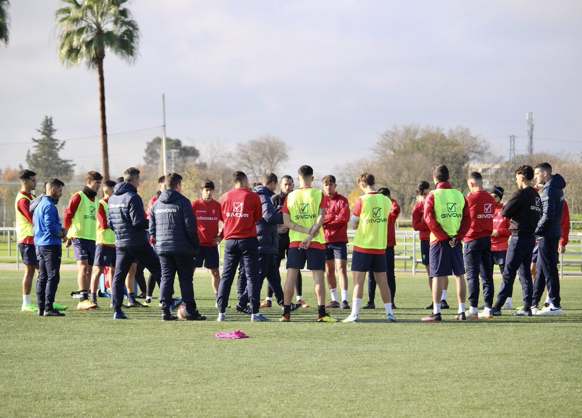 Cantera_CCF's tweet photo. ✅ Última sesión del #CórdobaB antes de medirse mañana al @SalermPG 

#TerceraRFEF #CanteraCCF #SalermCCFB https://t.co/G3FUyboXa1