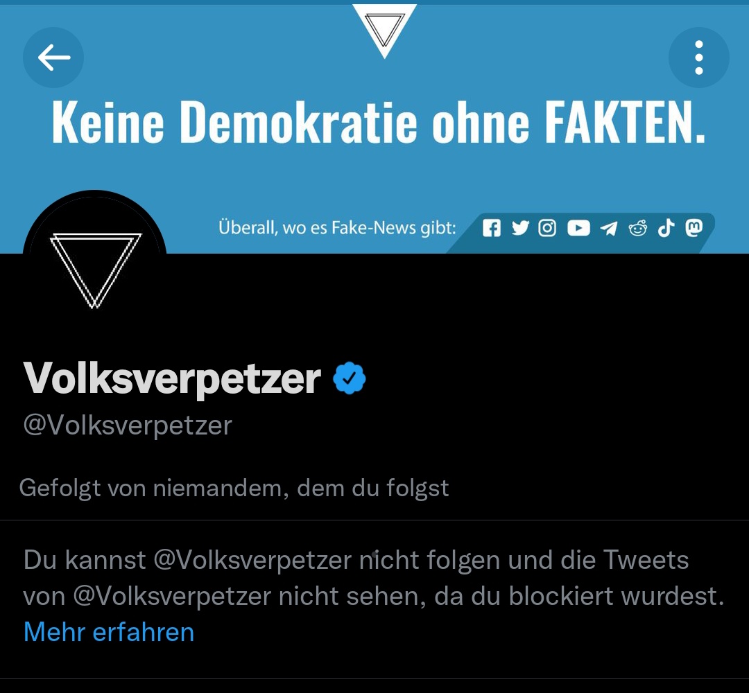 Inaktiv121's tweet photo. Lustig, wie ein einziger, auf Fakten basierter Kommentar, ausreicht, um von einem Account blockiert zu werden, der "Keine Demokratie ohne Fakten" als Spruch auf dem eigenen Account hat.Aber dann über "Zensur" aufregen und meinen, man lässt jede Meinung zu #volksverpetzer #fakten https://t.co/6Ft8diS4hC